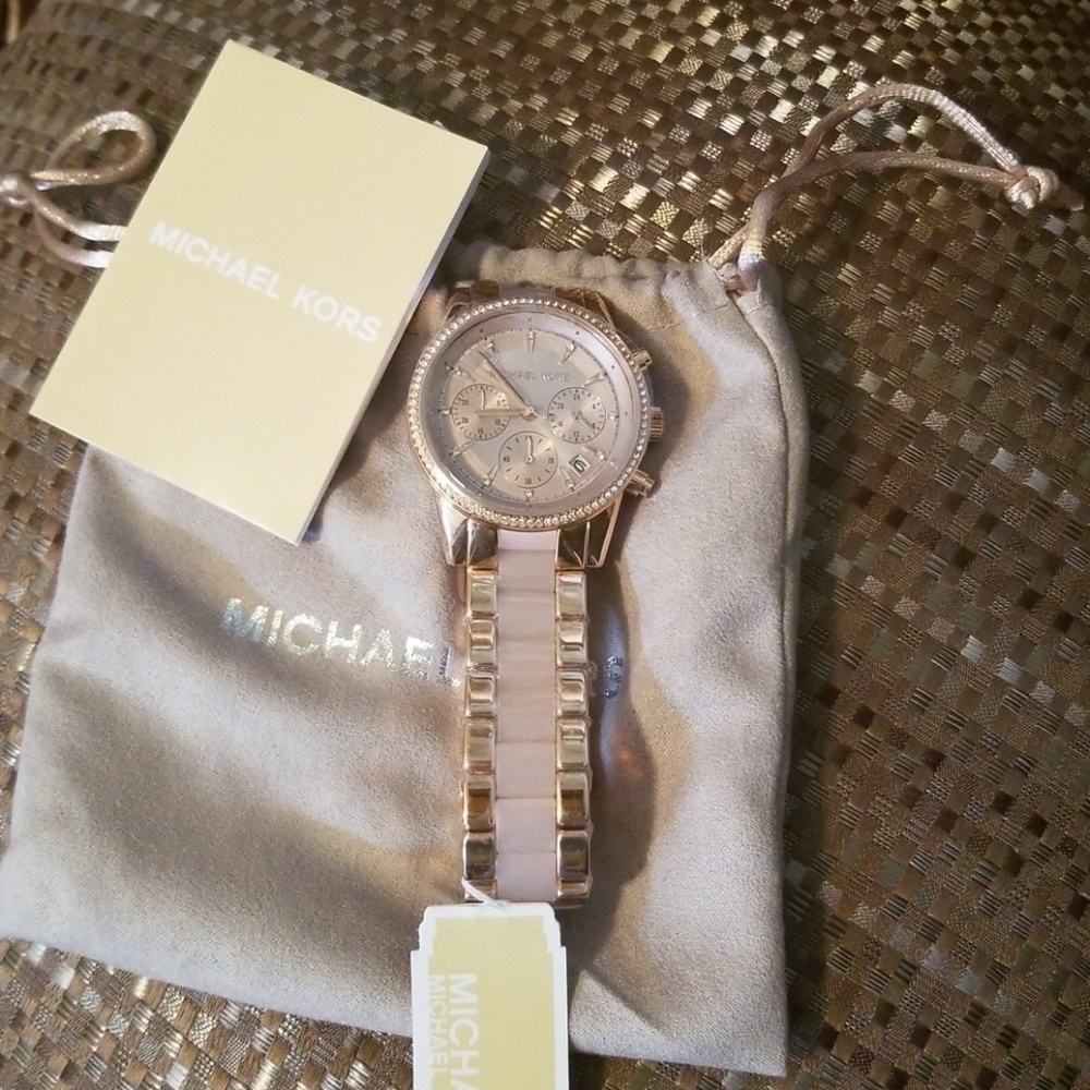 MICHAEL KORS WATCH
